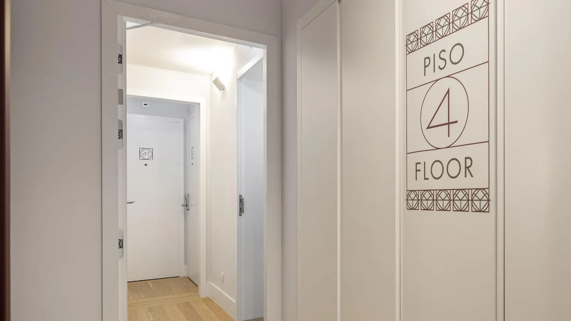 Lisbon Serviced Apartments - Madalena 0*,  Portugal