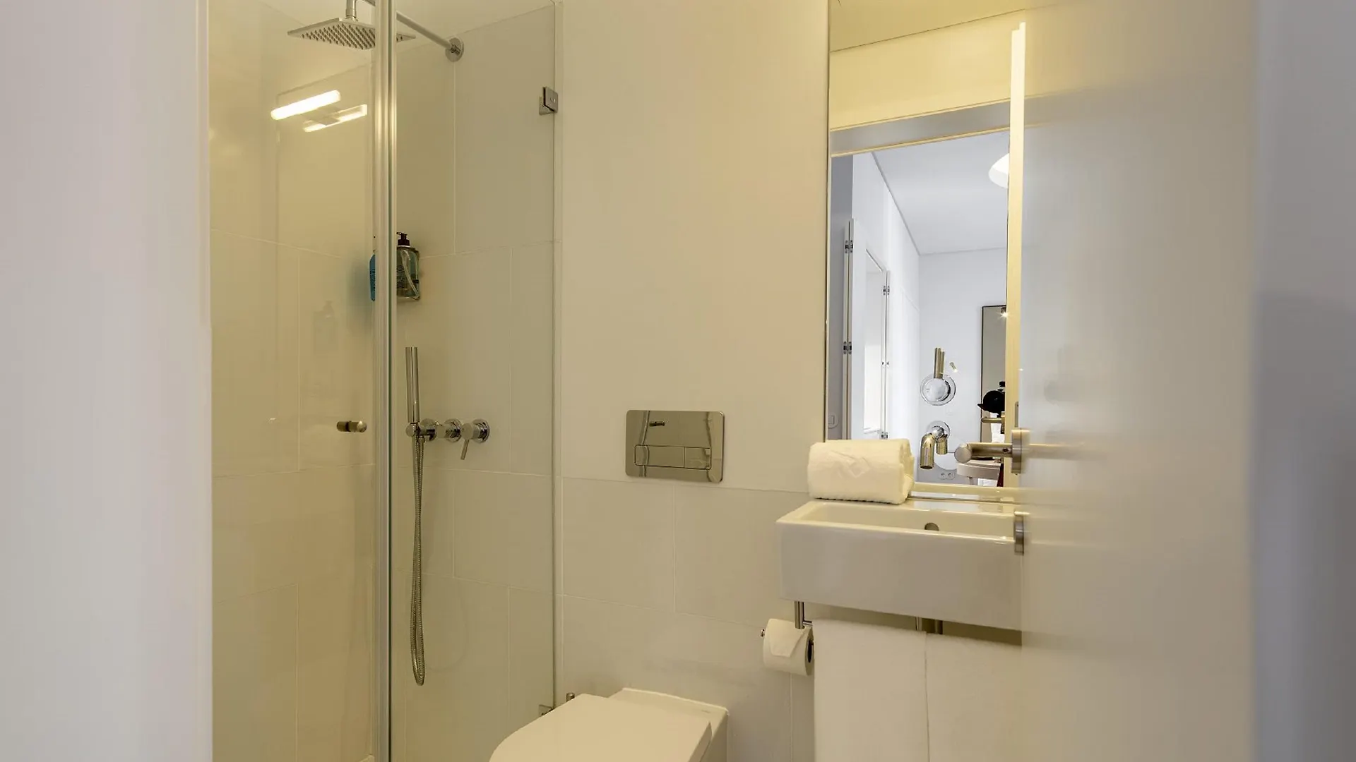 Lisbon Serviced Apartments - Madalena Portugal